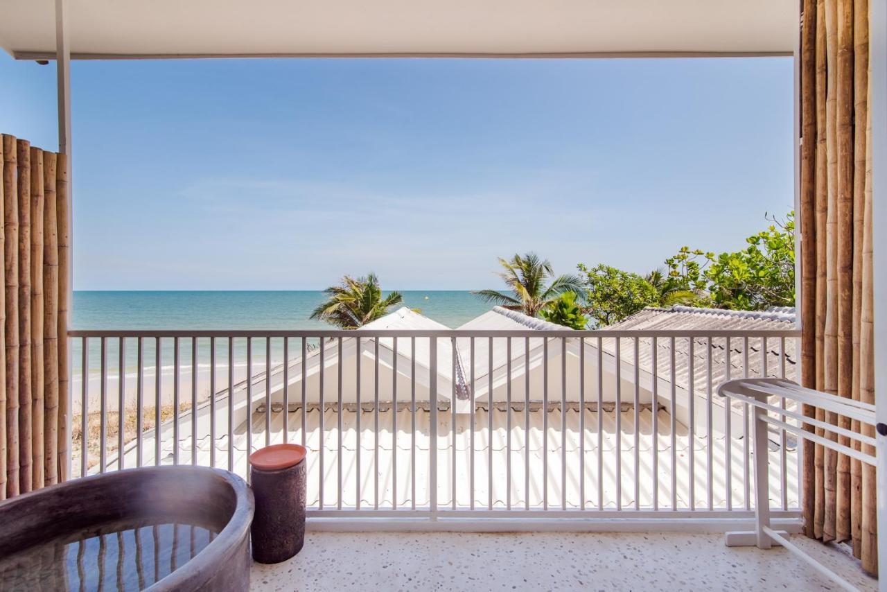 Baan Kangmung Hua Hin On The Beach Exteriör bild