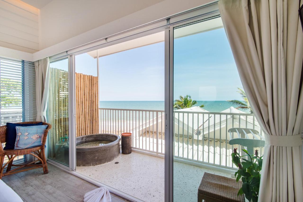 Baan Kangmung Hua Hin On The Beach Exteriör bild
